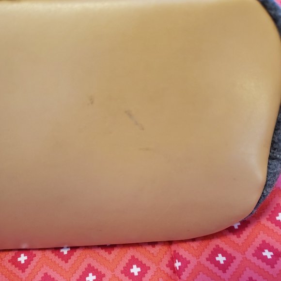 Sherpani Grey felt and leather like cross body bag - Picture 5 of 10